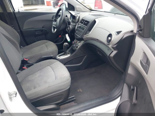 1G1JA6SG6F4185745 Chevrolet Sonic Ls Auto