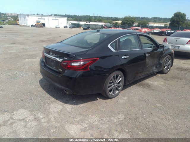 1N4AL3AP4JC221146 Nissan Altima 2.5 Sr