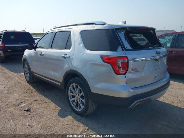 Ford Explorer Limited 2017 1FM5K8F8XHGB47632 Image 3