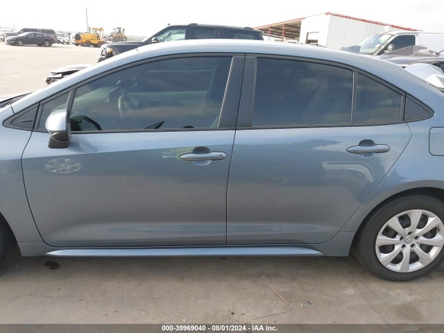 Toyota COROLLA LE 2022 JTDEPMAE0N3017566 Image 14
