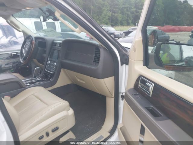 5LMJJ3LT3GEL09900 Lincoln Navigator L Reserve
