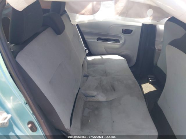 JTDKDTB3XE1065865 Toyota Prius C One