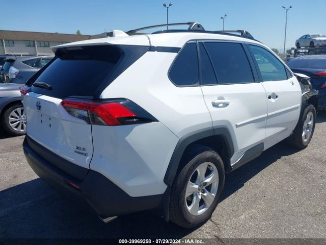 2T3RWRFV8MW109272 Toyota Rav4 Hybrid Xle