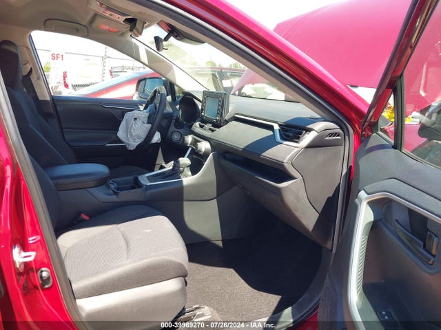 Toyota RAV4 LE 2020 2T3H1RFV9LW074704 Image 5