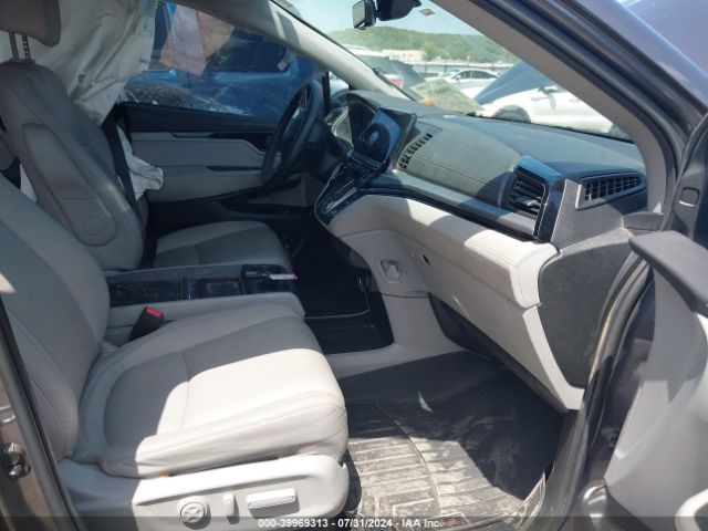 5FNRL6H89NB037696 Honda Odyssey Touring