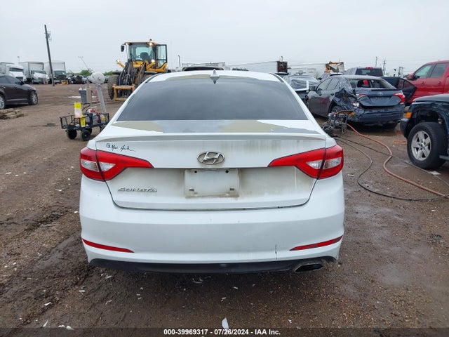 Hyundai SONATA SE 2015 5NPE24AF7FH134056 Image 17