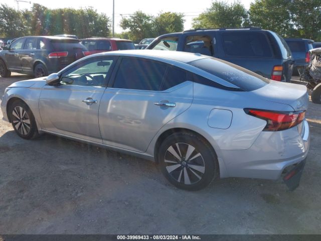 1N4BL4DW0NN387753 Nissan Altima Sv Intelligent Awd