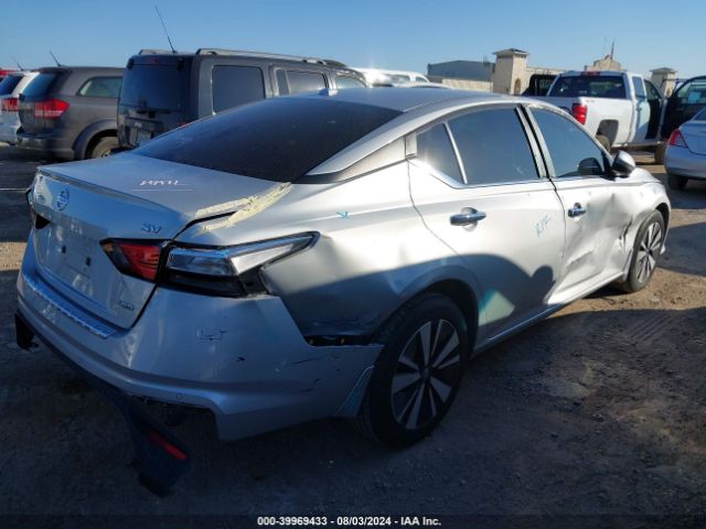 1N4BL4DW0NN387753 Nissan Altima Sv Intelligent Awd