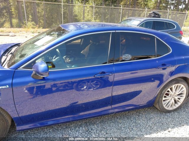 4T1B21HK5JU504399 Toyota Camry Hybrid Xle