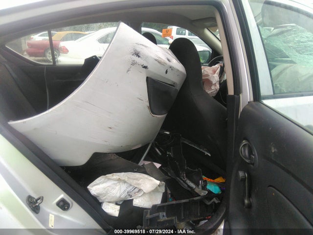 Nissan Versa 1.6 S+ 2017 3N1CN7AP8HL897363 Image 8