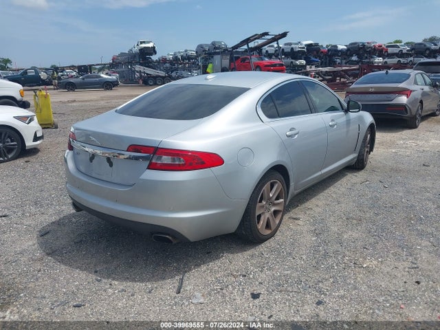 2011 JAGUAR XF SAJWA0FB1BLR92393 Photo 3