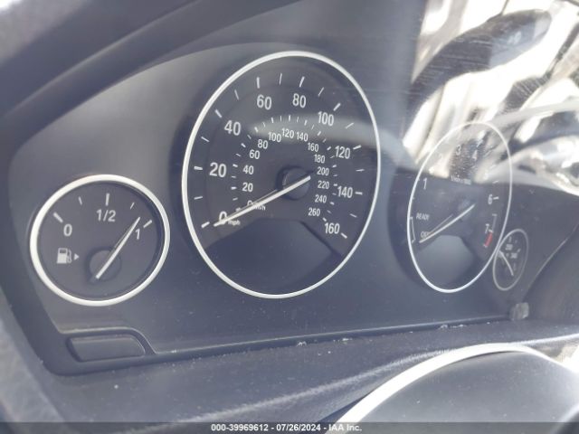 WBA8E5G50HNU41996 BMW 320i Xdrive