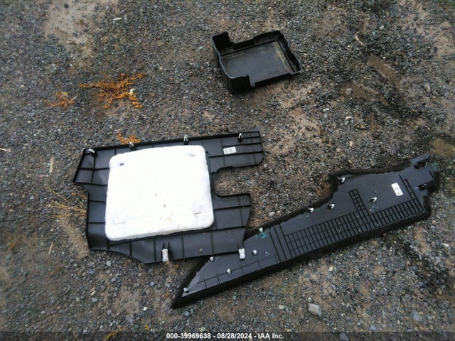 19UUB1F59GA012268 Acura TLX TECH
