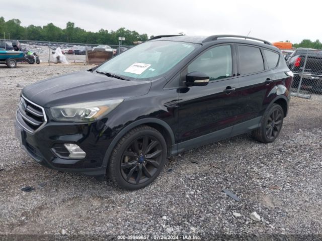 1FMCU0JD4HUA75108 Ford Escape Titanium