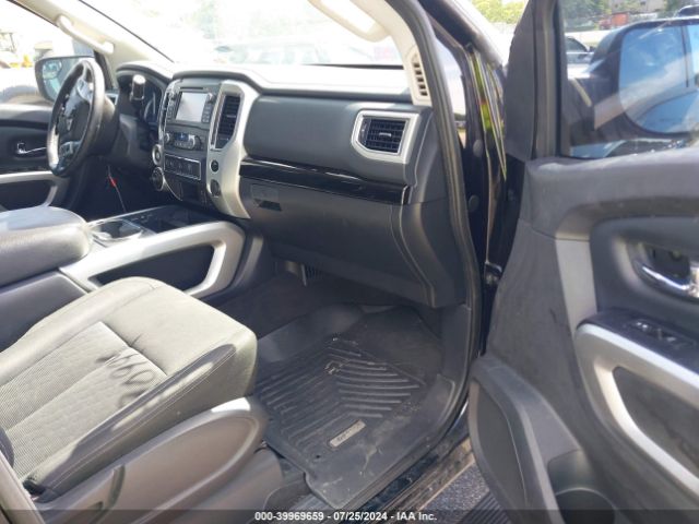 1N6AA1E54JN530341 Nissan TITAN SV