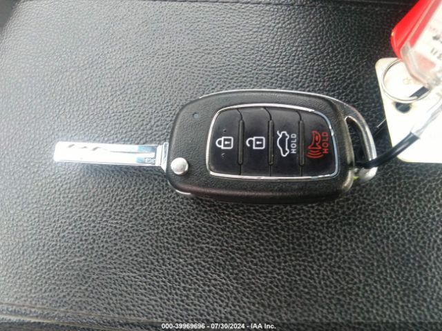5NPE24AF5KH777791 Hyundai SONATA SE
