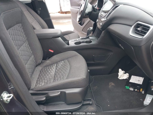 3GNAXJEV9JL105447 Chevrolet EQUINOX LT