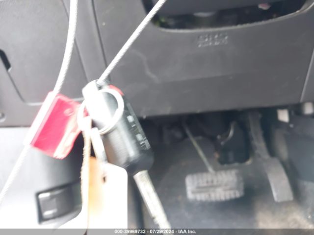 JA4AD2A30KZ017208 Mitsubishi Outlander Es