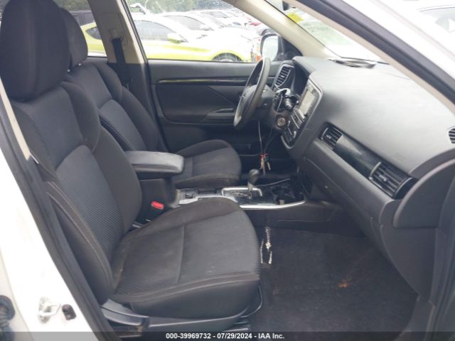 JA4AD2A30KZ017208 Mitsubishi Outlander Es