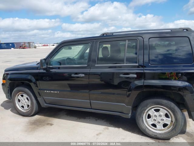 1C4NJPBAXED574929 Jeep Patriot Sport
