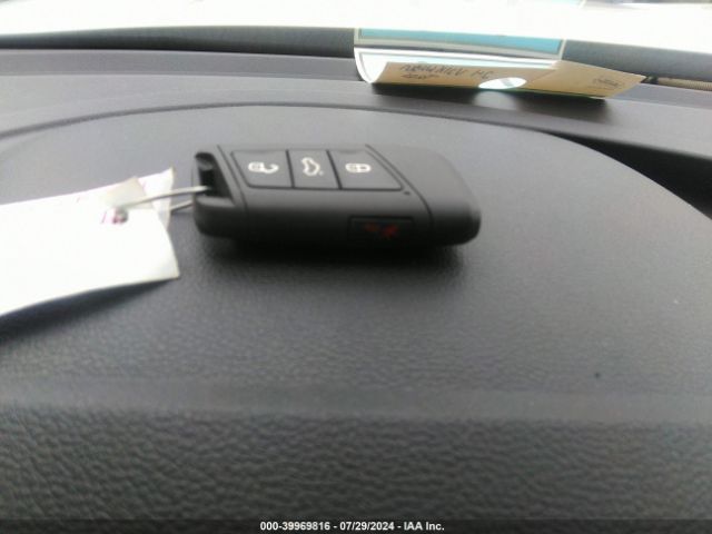 3VV5X7B2XRM058721 Volkswagen Taos 1.5t S