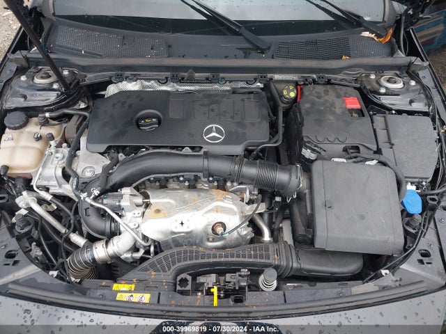 WDD3G4EB3KW032652 Mercedes-Benz A 220