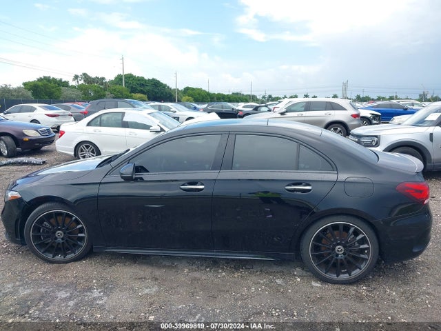 Mercedes-Benz A 220 2019 WDD3G4EB3KW032652 Image 14