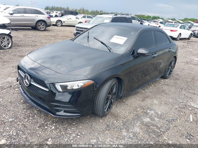 WDD3G4EB3KW032652 Mercedes-Benz A 220
