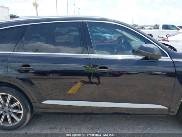 WA1LHAF72JD027138 Audi Q7 2.0t Premium