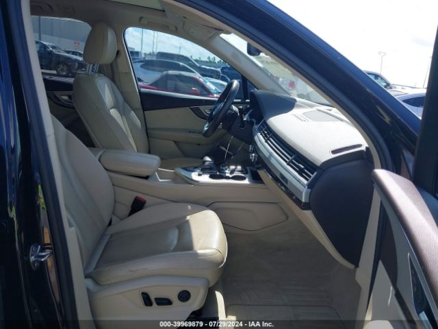 WA1LHAF72JD027138 Audi Q7 2.0t Premium