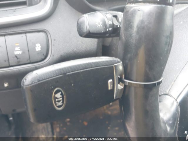 5XYPK4A56GG067040 KIA Sorento 3.3l Sxl
