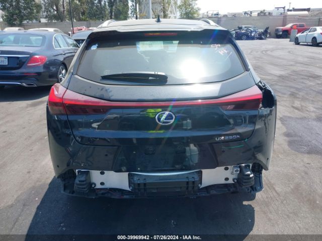 JTHP9JBHXL2026786 Lexus UX 250H