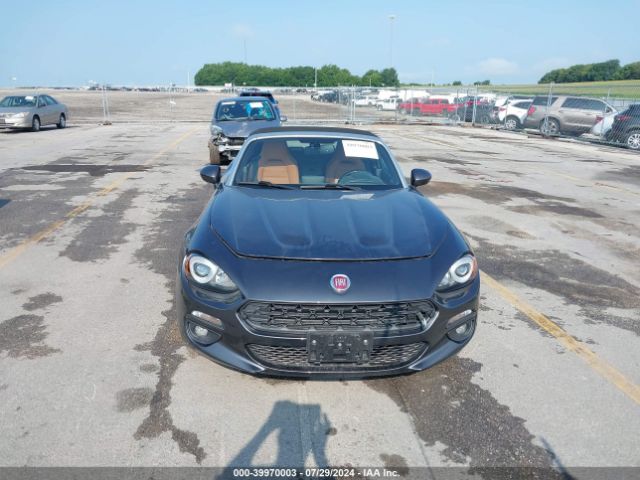 JC1NFAEK8H0102952 Fiat 124 Spider Lusso