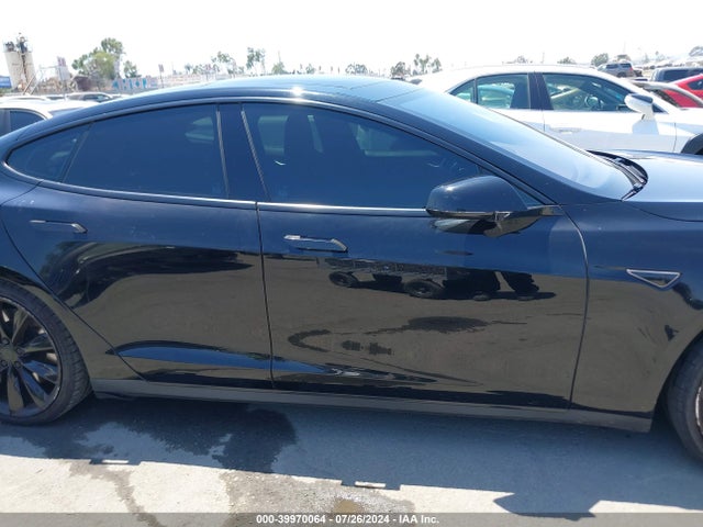 Tesla Model S 60/70/75/85 2016 5YJSA1E17GF125201 Image 13