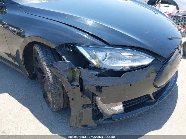 Tesla Model S 60/70/75/85 2016 5YJSA1E17GF125201 Image 6