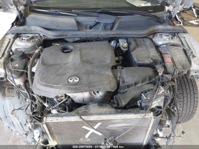 SJKCH5CR8HA033702 Infiniti Qx30 Luxury