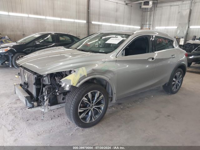 SJKCH5CR8HA033702 Infiniti Qx30 Luxury