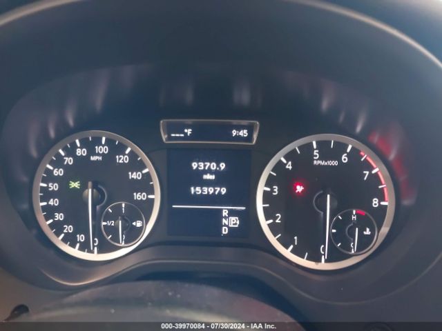 SJKCH5CR8HA033702 Infiniti Qx30 Luxury