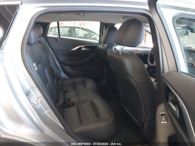 SJKCH5CR8HA033702 Infiniti Qx30 Luxury