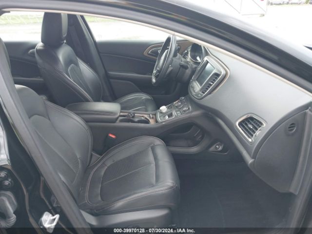 1C3CCCEG7FN589284 Chrysler 200 C