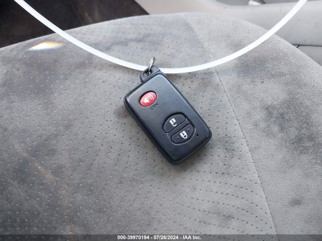 Toyota Prius Three 2015 JTDKN3DU0F0427468 Image 11