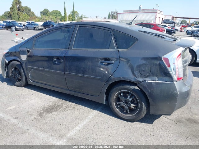 Toyota Prius Three 2015 JTDKN3DU0F0427468 Image 6