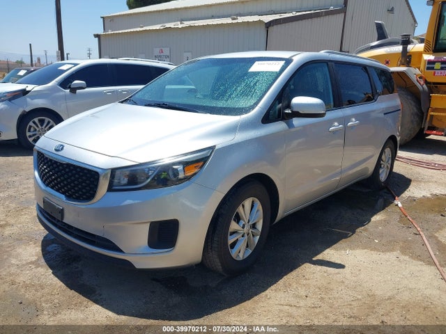KIA SEDONA LX 2015 KNDMB5C11F6059612 Image 2