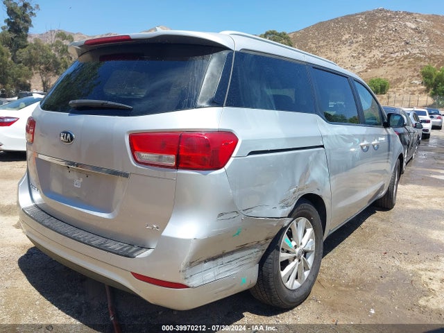 KIA SEDONA LX 2015 KNDMB5C11F6059612 Image 4
