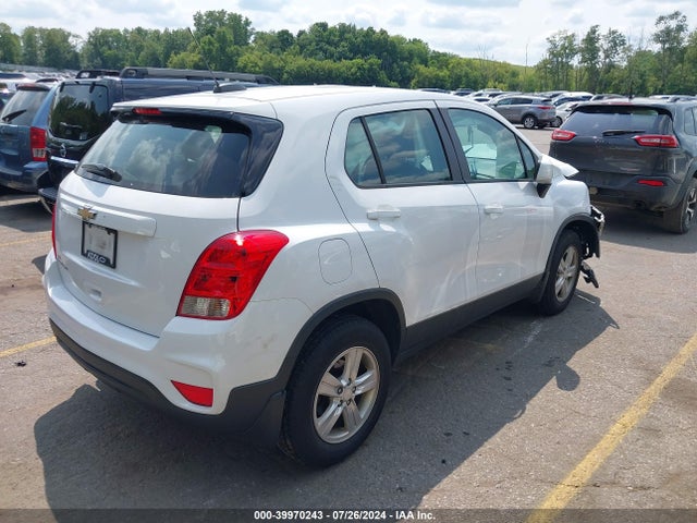 Chevrolet TRAX LS 2017 3GNCJNSB3HL235343 Image 4