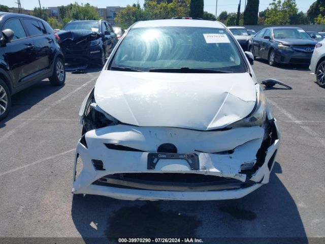JTDKBRFU9G3019902 Toyota Prius Two