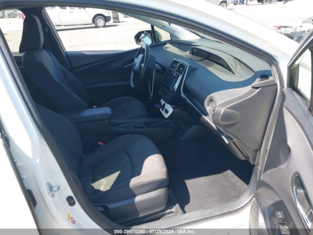 JTDKBRFU9G3019902 Toyota Prius Two