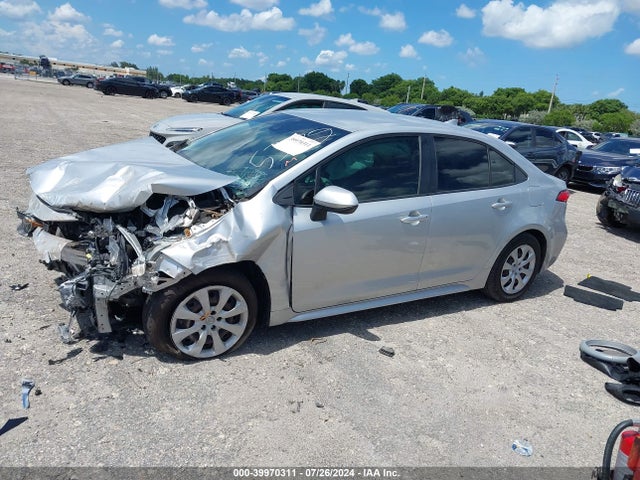 Toyota COROLLA LE 2021 JTDEPMAE7MJ135382 Image 2