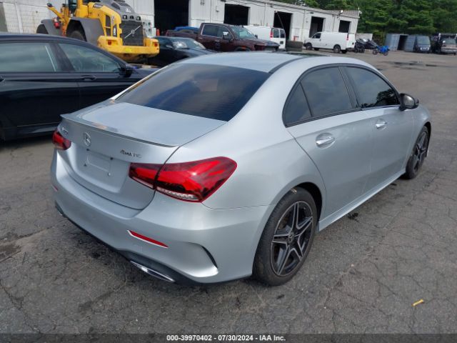 W1K3G4FB8LJ237574 Mercedes-Benz A 220 4matic
