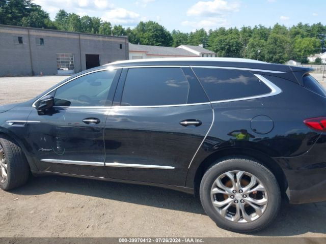 5GAERDKW3JJ208665 Buick Enclave Avenir